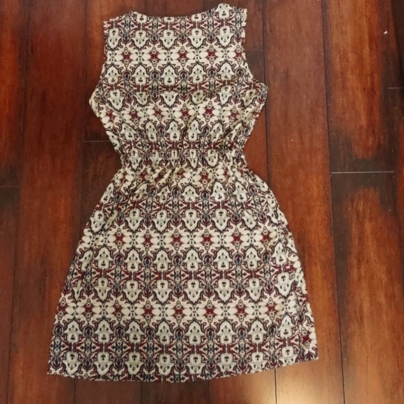Patterned Mini Boat-neck Summer Dress with Pockets - Picture 2 of 5
